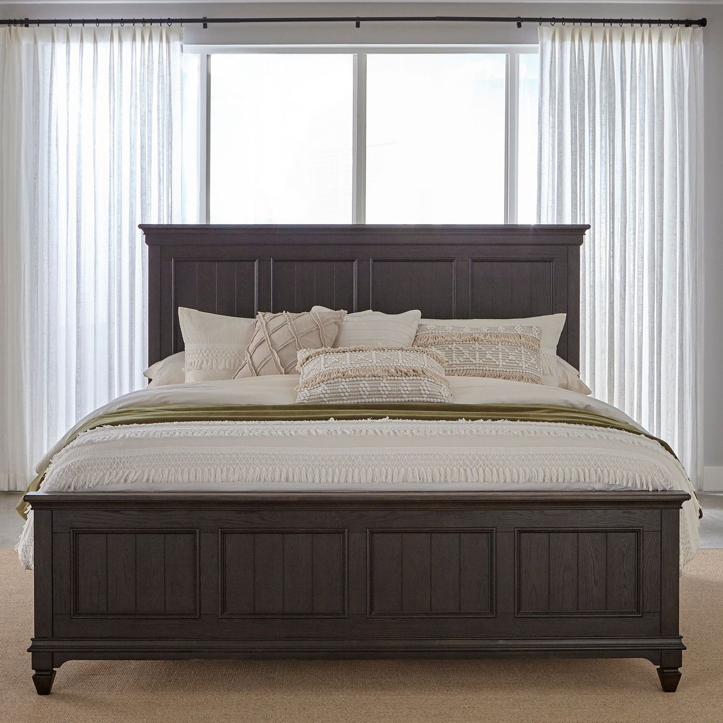Allyson Park King Panel Bed