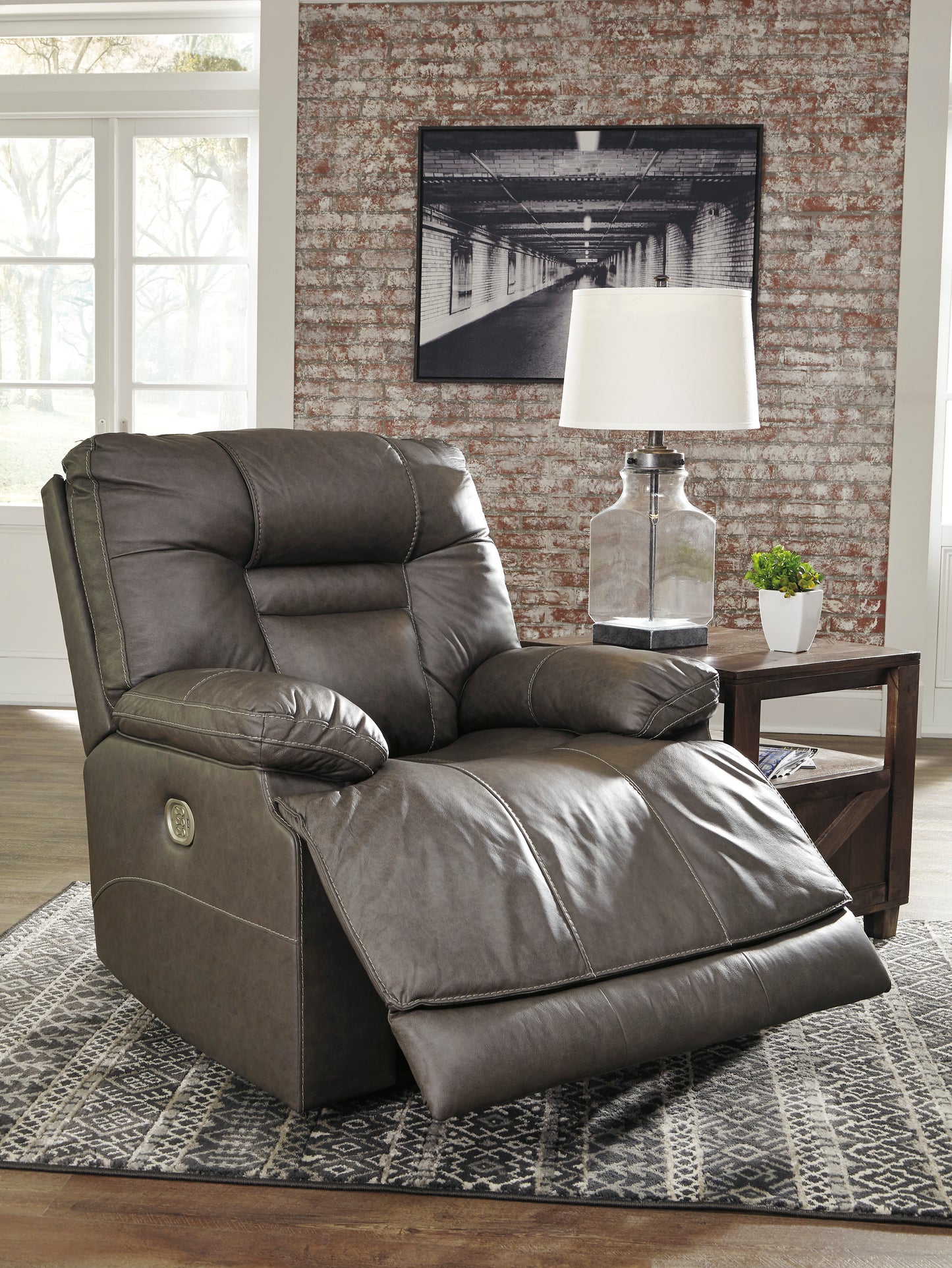 Wurstrow Smoke Triple Power Recliner