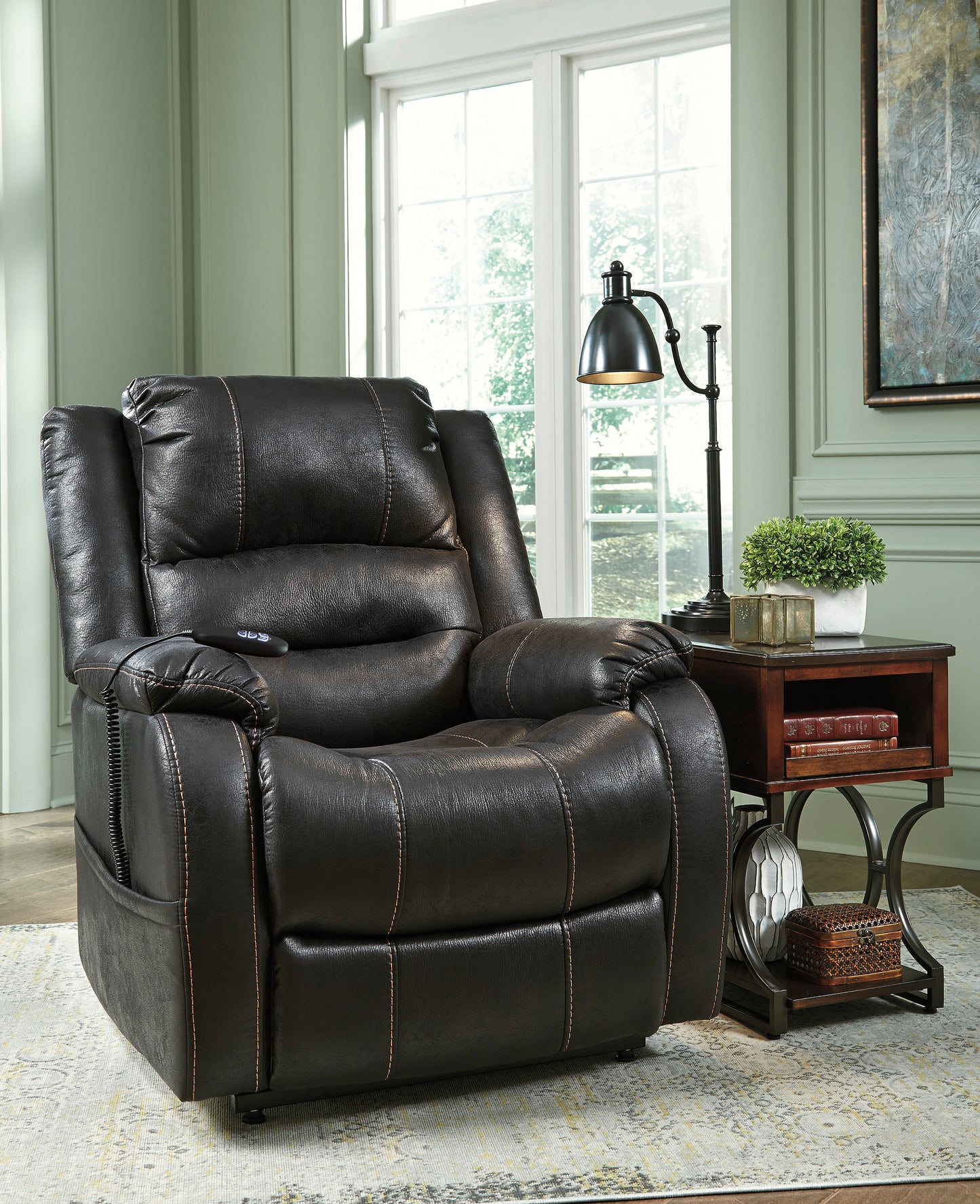 Yandel Power Lift Recliner