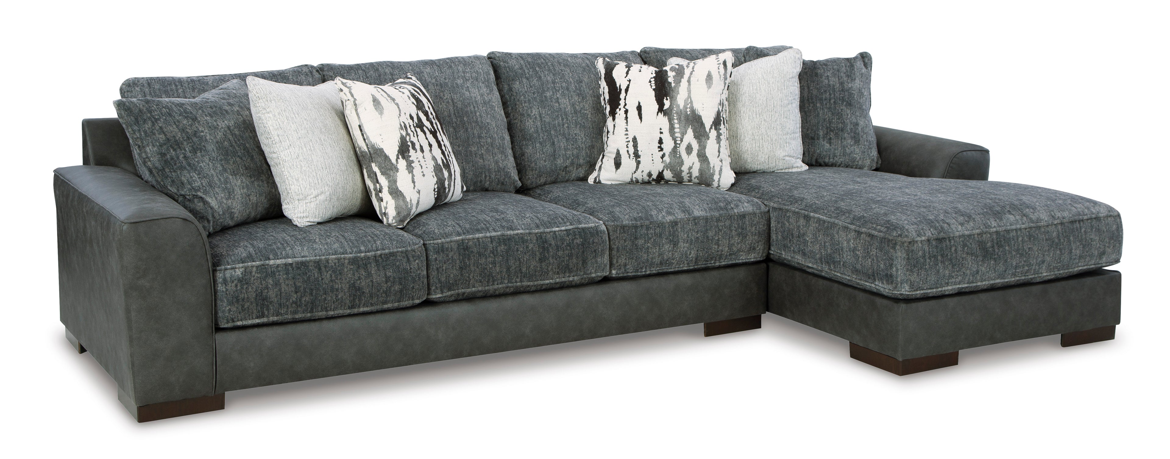 Larkin Sectional w/chaise