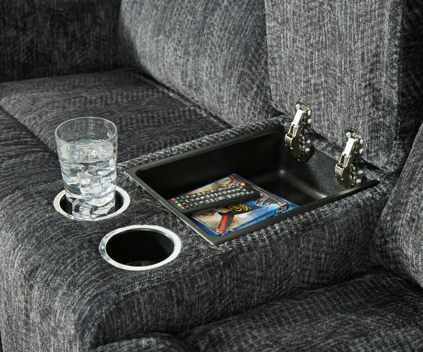 Martinglenn Manual Reclining Loveseat