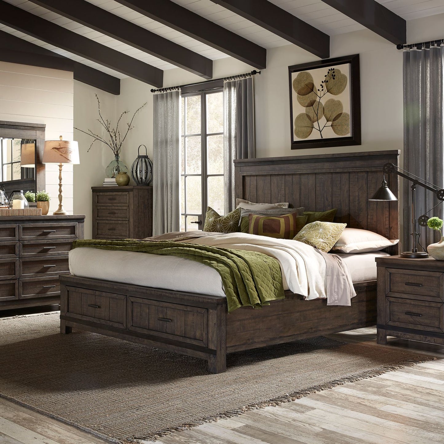 Thornwood Hills King Storage Bed