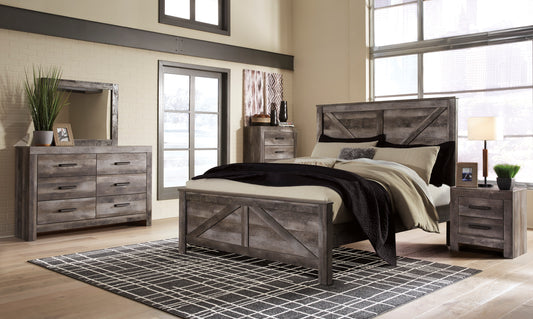 Wynnlow King Panel Bed, Dresser, Mirror and Nightstand