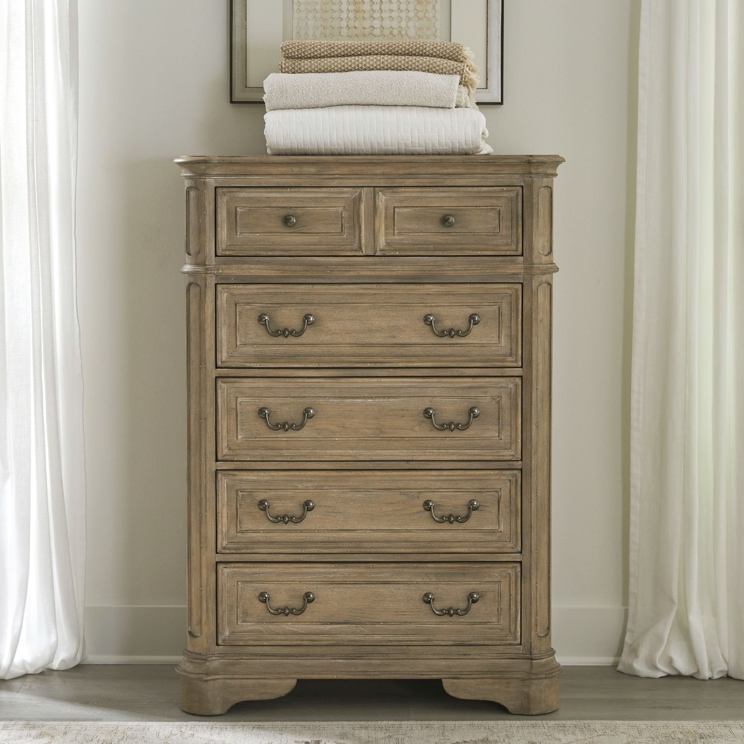 Magnolia Manor 5 Drawer Chest - Rooms For Less Furniture Outlet