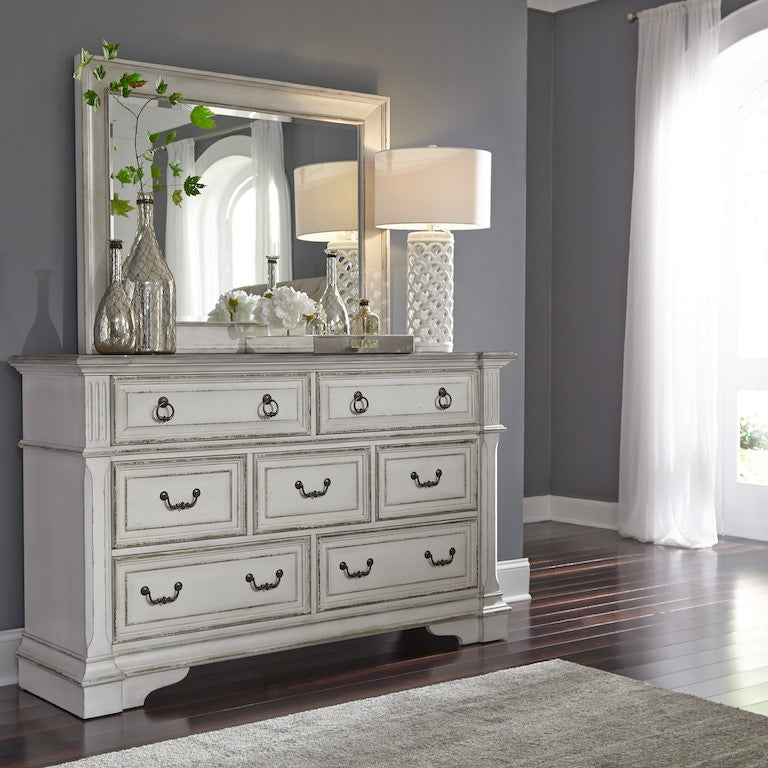 Abbey Park Queen Panel Bedroom Set