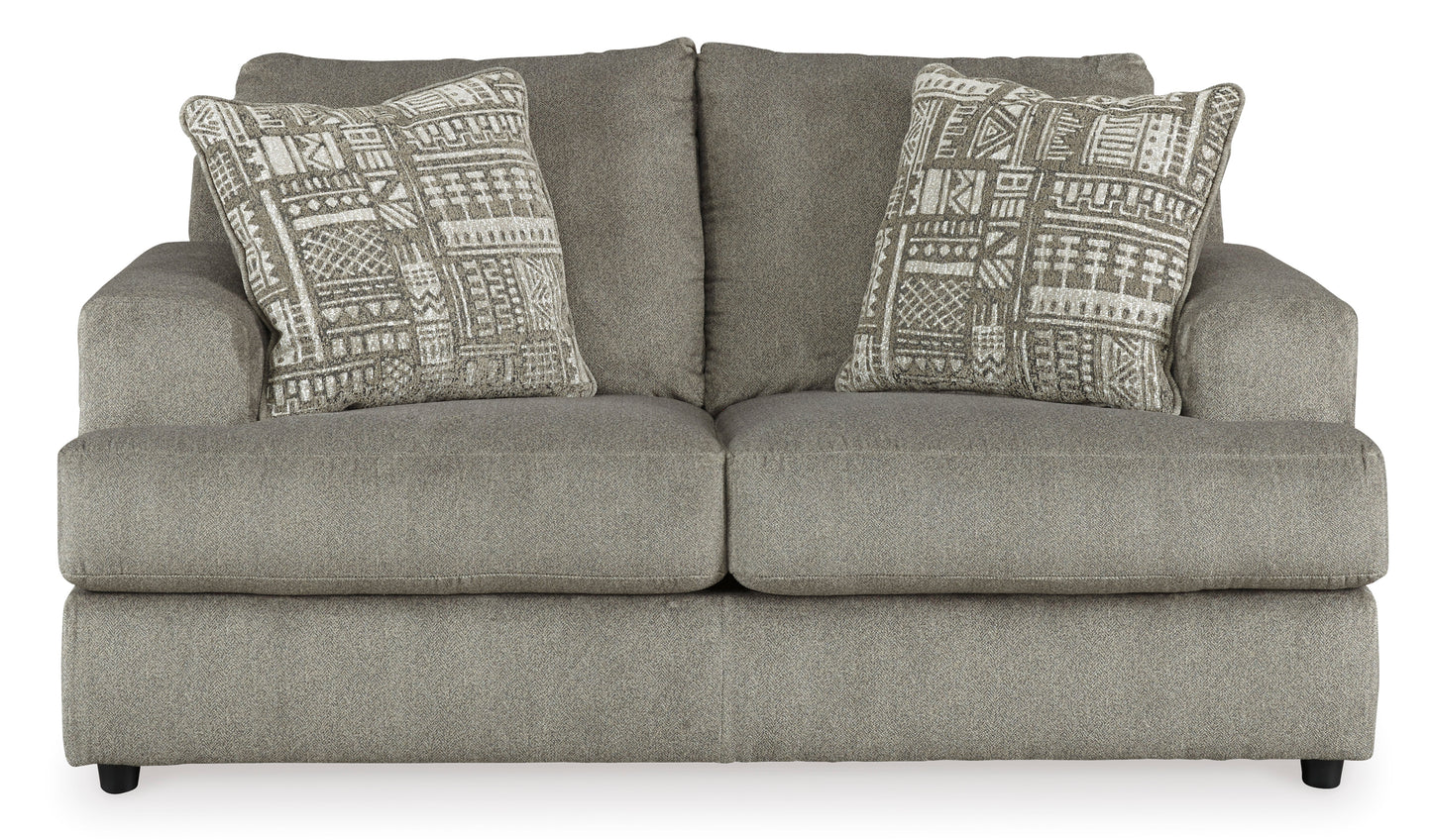 Soletren Loveseat