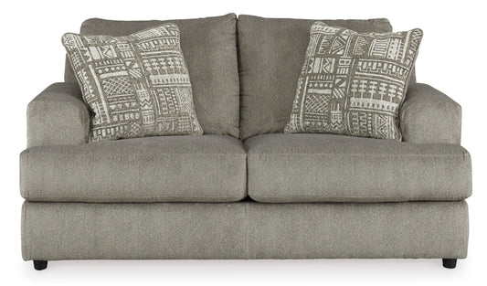 Soletren Loveseat