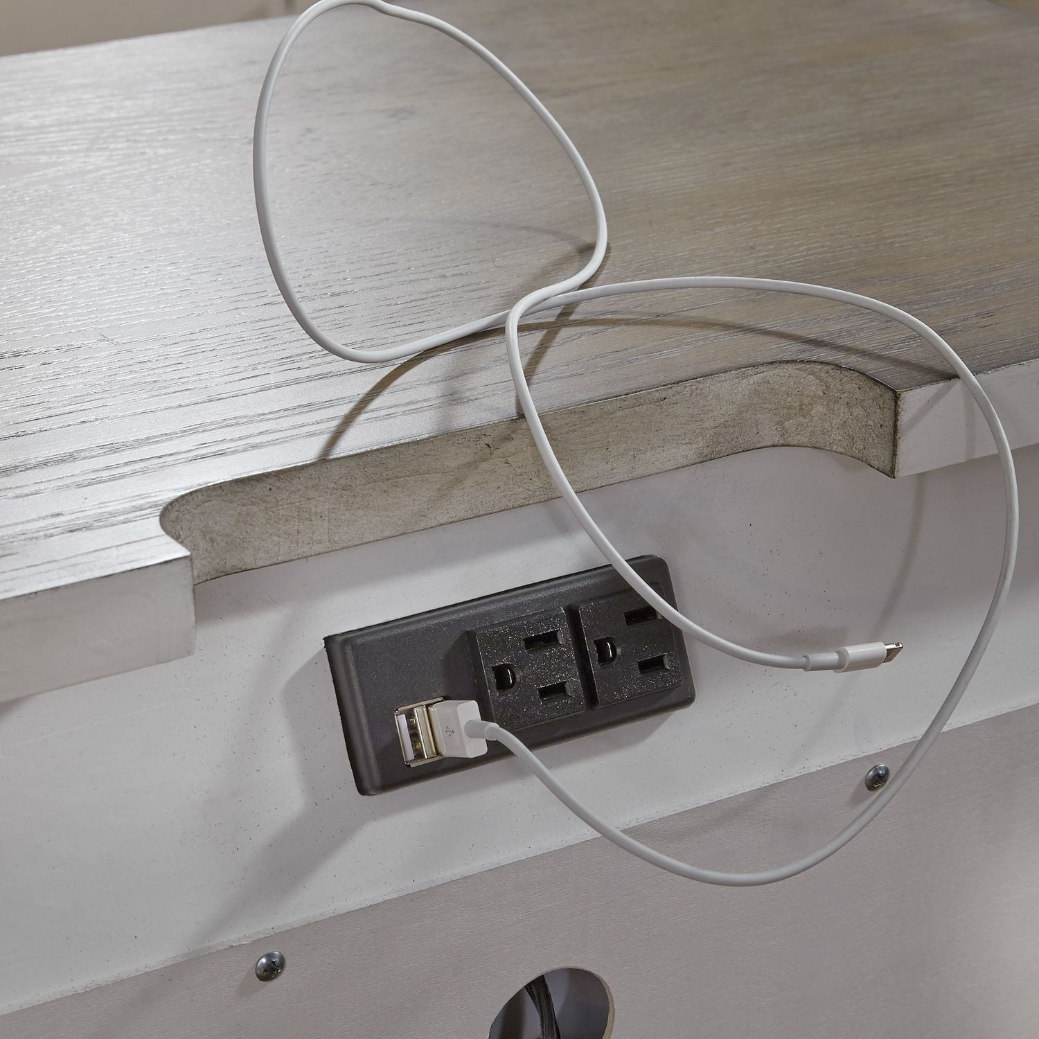 Abbey Park Night Stand w/ Charging Station - Rooms For Less Furniture Outlet