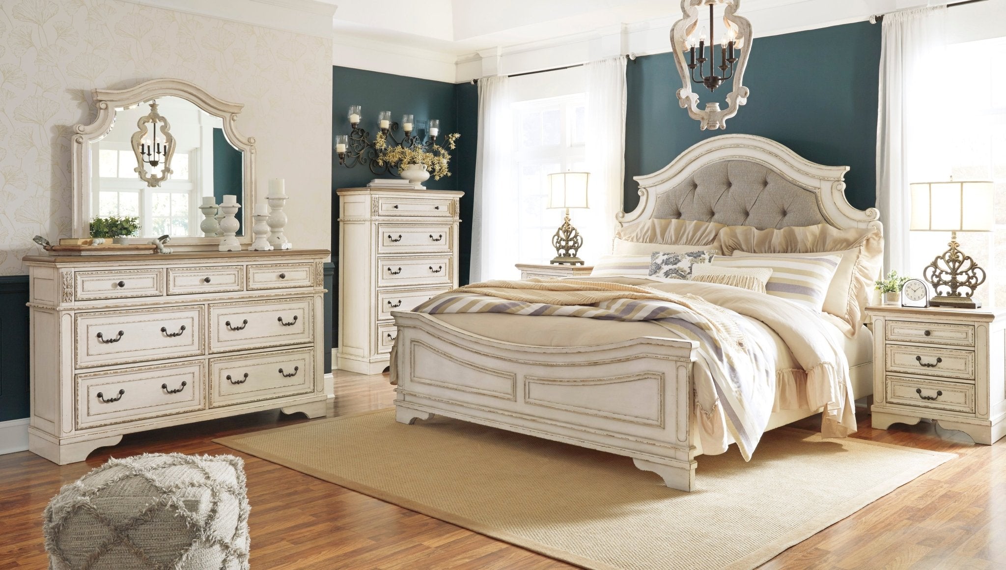Realyn Queen 6pc Panel Bedroom Set - Rooms For Less Furniture Outlet